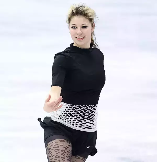 「どうなってんだ」「二度見」フィギュア日本女子の強敵　さらに美しくなった姿「完璧だ」ＳＰ３位のアリサ・リュウ