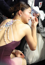 【五輪】涙やまず！坂本花織が有終の銀メダル　万感の五輪ラストダンス　中井亜美が銅で日本女子はフィギュア初のＷ表彰台