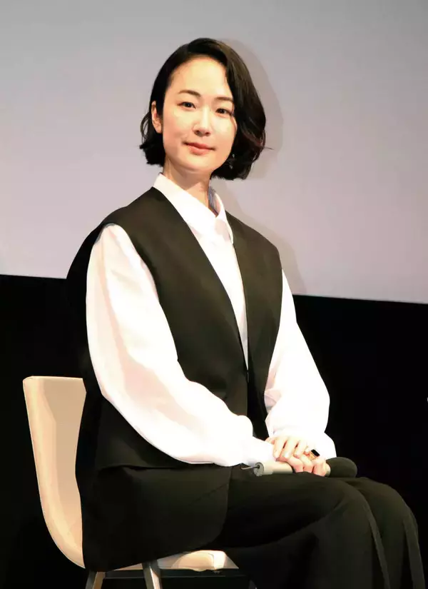 黒木華、転生するなら男性アイドル「歌って踊れてかっこいい」　松下洸平は美容師に憧れ