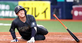 「【オリックス】緊急事態！　４番・太田椋が右ふくらはぎ付近の死球で負傷交代　その場でもん絶」の画像1