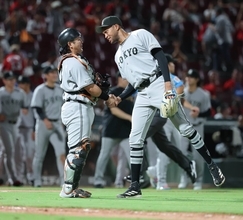【巨人】球団通算１万１５７３試合目で初の１０人継投　歴史的一戦でリリーフ５投手が連投　マツダ広島戦３連勝へ３連投も視野に