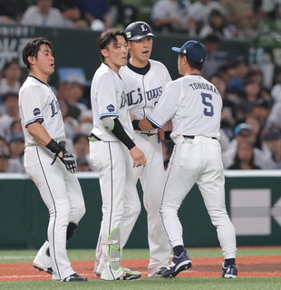 【西武】両軍が一触即発、乱闘寸前の事態も…３位・日本ハムとの直接対決は延長１２回死闘ドロー　ゲーム差は２・５で変わらず