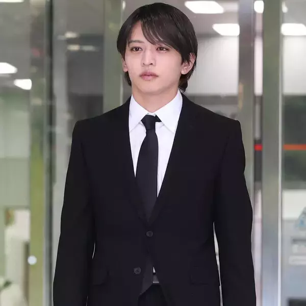ｔｉｍｅｌｅｓｚ・猪俣周杜　警視庁東京湾岸署から釈放　約２２秒頭下げて謝罪　逮捕から７日