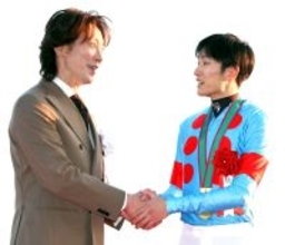 【チャンピオンズＣ】俳優の佐々木蔵之介が表彰式プレゼンター　「手に汗握る激闘に心震えました」