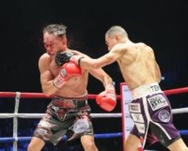 【ボクシング】増田陸、衝撃の勝利　伝家の宝刀・左ストレートで４３歳ドネア沈めた「必ず世界チャンピオンになります」…ＷＢＡ世界バンタム級挑戦者決定戦