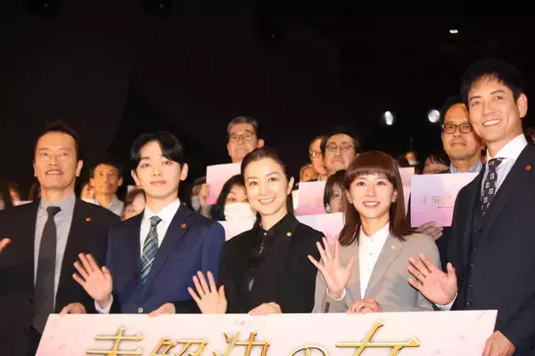 黒島結菜、仕事と子育ての両立は「毎日ヘトヘト」　子ども＆ペット連れて撮影現場に来ることも