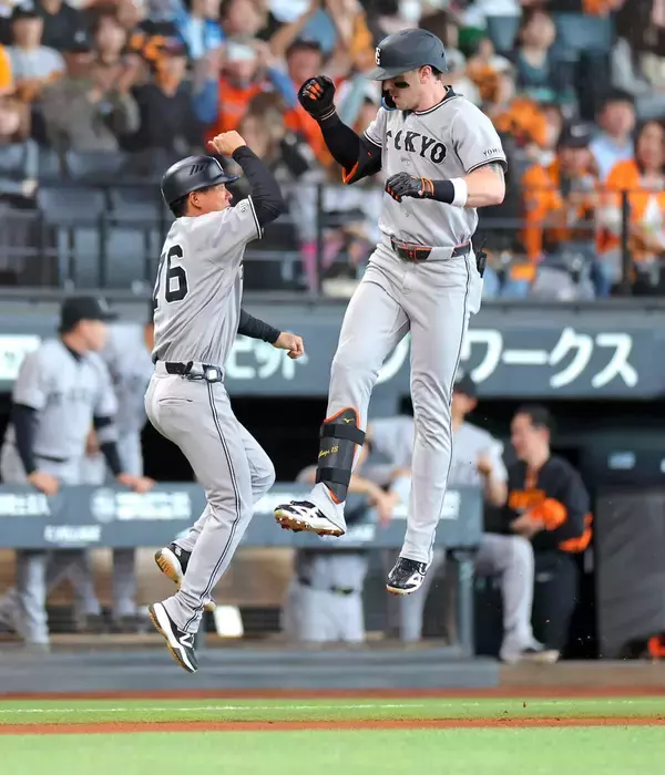 【巨人】キャベッジが岸田と２者連続弾となる９号ソロ「センター返しすることを意識」