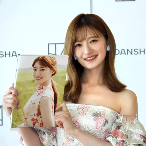 元乃木坂４６でＭリーガー・中田花奈　３冊目写真集は「９９・５点」麻雀なら「７７００点」