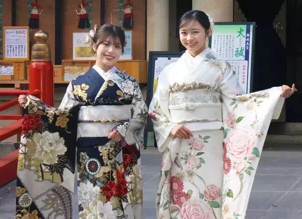 林芽亜里「新しい自分を知ることができた１年」”世界に１つだけの”振り袖披露