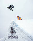 「【スノーボード】ＢＡ全日本会場　五輪効果で新規客→売り上げ前月比２割増…星野リゾート　ネコマ　マウンテン」の画像1