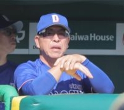 【中日】借金１０の井上一樹監督「もう一歩、もうひと声」「やまない雨はない」杉浦稔大の投入「メッセージも」