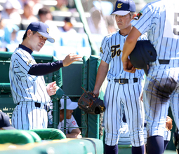 【甲子園】東海大甲府、１１年ぶり勝利の裏に原辰徳イズムと星野仙一イズム　元巨人、楽天の仲沢広基監督「常に前向きな姿勢」「緩みがない」