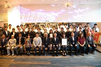 「東京東信用金庫ブルーラビッツ」優勝祝賀会で東京都バレーボール協会会長・朝日健太郎議員も祝福！「日本のバレーボールを牽引するのは東京都」～全日本バレーボール実業団選手権大会９人制女子大会Ｖ