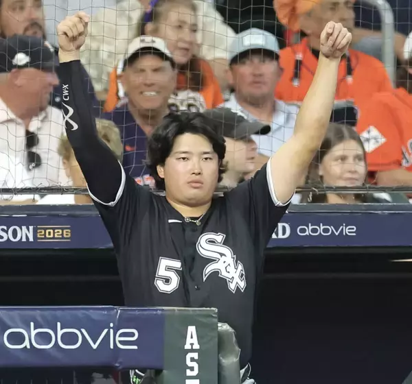 村上宗隆の決勝犠飛でホワイトソックス快勝発進　ポストシーズン初打席初打点から初得点＆初安打　１安打１打点２得点で先勝貢献　地区シリーズ進出王手「明日も１００％の準備で」
