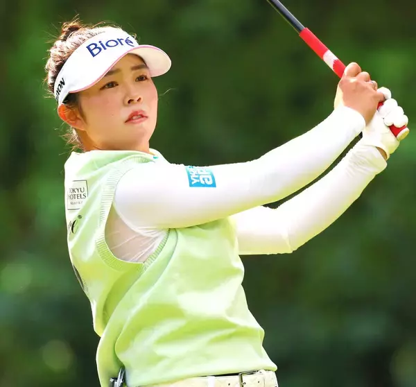 【女子ゴルフ】「アッキーと日韓アベックＶ」　山下美夢有が欧州ツアーで優勝　賞金４７５０万円獲得
