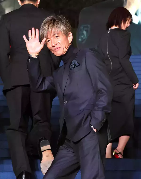 木村拓哉　映画「教場」イベント「楽しんで受け取って」シックな濃紺スーツ姿に大歓声