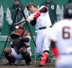 【巨人】浦学のジャッジに阿部監督が熱視線　ビッグな藤井健翔が豪快スイング