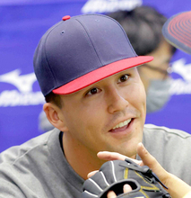 大谷翔平に「Ｇｏｏｄ　ｌｕｃｋ！」　２３年世界一の立役者ヌートバー　両足かかと手術で今回は不参加