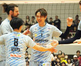 「【バレー】レギュラーシーズン優勝は持ち越し　首位サントリー　小野寺太志「優位な条件だが、変わらず」関田誠大「普段通り」…ＳＶリーグ」の画像1