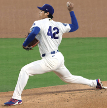 大谷翔平、連続自責点０記録の日本人先発最長記録を「３２回２／３」に更新…「ジャッキー・ロビンソン・デー」　背番号４２で自身初登板
