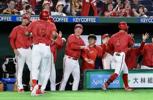 【広島】新井貴浩監督「先制打が大きかった」３５歳ベテランの一打を口火に“今季最大”の快勝　巨人戦８年ぶり１８安打乱れ打ち／一問一答