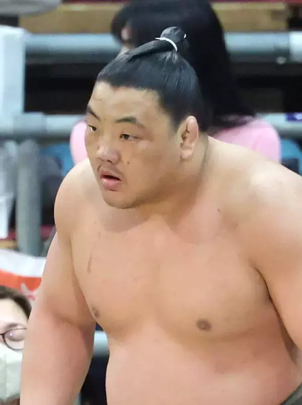 幕下・和歌ノ富士、十両相手に８勝２敗で存在感　「自分は上を目指している。誰であろうが自分の相撲を取っていければ」