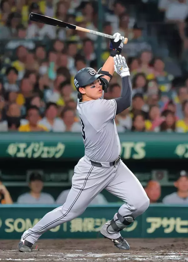 【巨人】石塚裕惺が甲子園初安打　才木との真剣勝負に観客から拍手「自分への声援だと思って打席に立っていました」