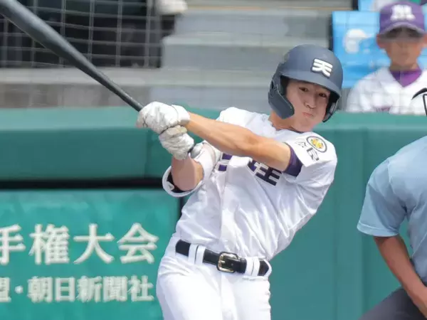 【甲子園】天理、山中喜晴の決勝犠飛で３点ビハインドから逆転勝利「絶対野手でカバーせなあかん」エースの熱投に応える