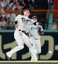 【阪神】木浪聖也、大事な終盤で痛恨の落球…１軍昇格後２戦連続スタメンも　甲子園に悲鳴とため息