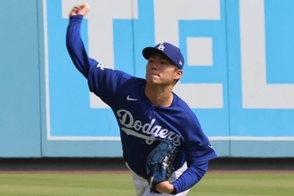 日本時間２４日にドジャースの日本人トリオがそろい踏みの可能性浮上　大谷翔平最短復帰、山本由伸先発、佐々木朗希救援配置転換