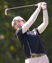 【女子ゴルフ】古江彩佳が単独首位発進　金沢志奈、木戸愛、岩井明愛が２位　桑木志帆は１１位　スタンレーレディス