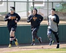 【巨人】矢野巡回打撃コーチも軽快な走り　２軍は２日目も強化メニュー中心のスタート