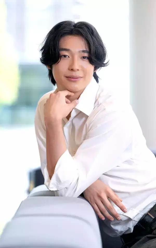 来日１０か月　日本語は勉強中の「ＢＨＮＸ」ＬＵＫＥにブレイクの予感…「心臓バクバク」俳優デビュー