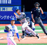 「【巨人】プロ初アーチの平山功太が守備でも好プレー「（鈴木）尚広さんに教えてもらったことが出た」」の画像1