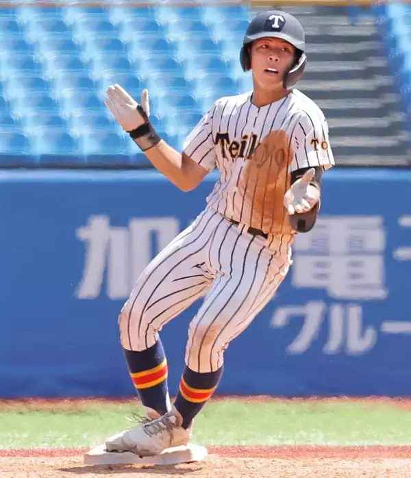 【高校野球】ミラクル帝京、５点差大逆転で４強進出　郁文館との大乱戦制す　０－５→５－５→５－８→１１－８…不屈の「魂」に球場騒然
