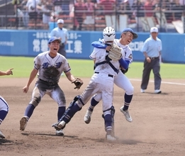 【高校野球】霞ケ浦が２年ぶり４度目となる夏の甲子園出場　常総学院相手に「三度目の正直」　普段着野球貫き乱打戦制す