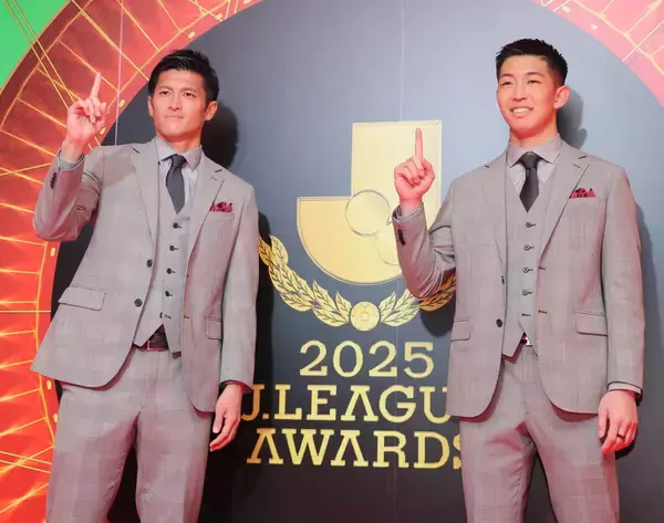 【Ｊリーグアウォーズ】鹿島から最多３人、柏と広島も２人ずつ…７クラブから選出　Ｊベストイレブン発表