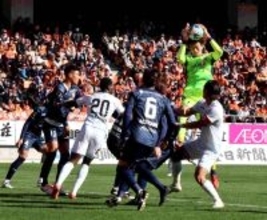 【Ｊ３長野】ＭＦ近藤貴司が今季のチーム初ゴール　ＧＫ中野小次郎が所属元の札幌相手に好セーブ見せるも開幕初勝利ならず