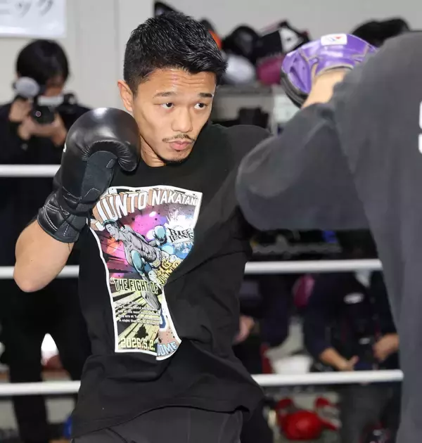 中谷潤人、打倒・井上尚弥へ「たくさんの武器を授けてもらった」５・２東京ドーム決戦　練習公開に報道陣１００人集結