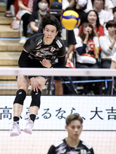 【バレー男子】日本、第２セットも連取２５ー１５　大会ランク１位・高橋藍のサーブが大爆発　バーレーン打つ手なし…アジア選手権１次Ｌ第２戦