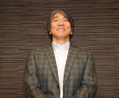 【巨人】松井秀喜新監督「ここに来ると自分のルーキー時代を思い出しますね」思い出のジャイアンツ球場を電撃訪問…グレーのチェック柄ジャケット姿で登場