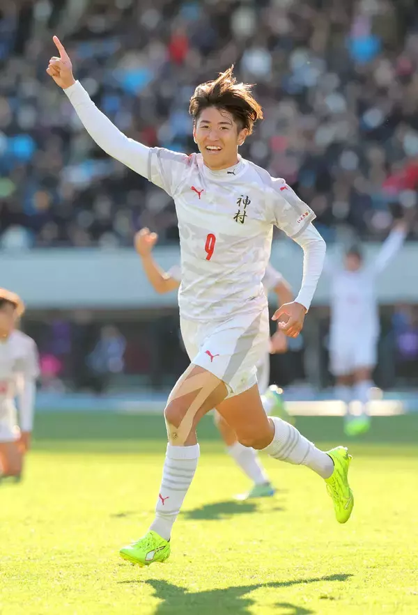 【高校サッカー】神村学園ＦＷ倉中悠駕が４Ｇで得点ランク首位浮上　大迫勇也超えに意欲「自分が歴代トップに」