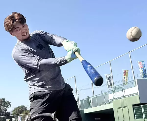 【ロッテ】現役ドラフトで阪神から移籍の井上広大は一、三塁の守備も「練習して損はないと思う」