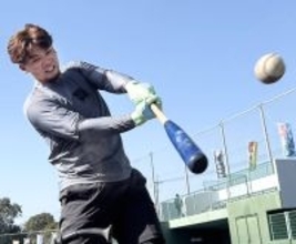 【ロッテ】現役ドラフトで阪神から移籍の井上広大は一、三塁の守備も「練習して損はないと思う」