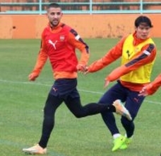 【Ｊ１清水】元韓国代表のＤＦパク・スンウクが完全合流「体の状態は７０パーセントくらい」