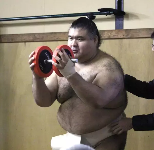 関脇・高安　３６歳の誕生日に誓い「勝負をかけたい。目標に向かって精進する」