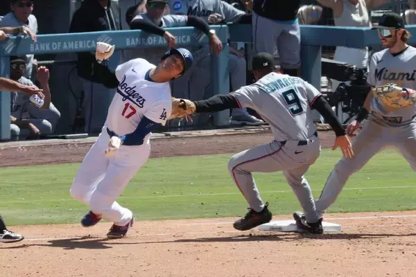 ドジャース大谷翔平も巻き込まれた珍記録の幕引き　「二塁手の無補殺ゴロ併殺」は６０年ぶり…マーリンズ戦負け越し、米専門サイト伝える