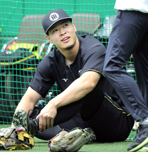 【阪神】佐藤輝明が今季創設の「長嶋茂雄賞」受賞へ意欲「最終的に取れれば」　平良海馬とのメジャー志望対決は４日に仕切り直し「頑張って打ちたい」