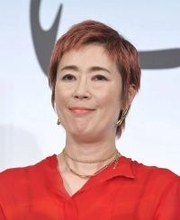 寺島しのぶ長男・尾上眞秀が「可愛すぎる」　輪ゴムで“ちょんまげ”「女の子かと」「ママに似てる」と話題