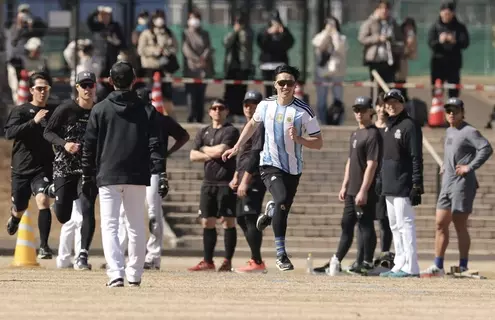 【ソフトバンク】第1クール最終日、恒例の400メートル走を実施!タイム設定は65秒 結果は…